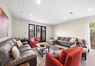 7431 Brompton St in Houston, TX - Building Photo - Building Photo
