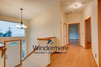 1281 Polnell Shores Dr in Oak Harbor, WA - Building Photo - Building Photo