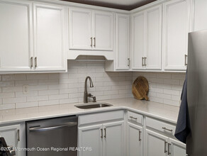 259 Hampshire Ct in Piscataway, NJ - Building Photo - Building Photo