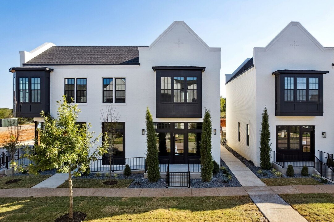 18818 Selah Wy in Norman, OK - Building Photo