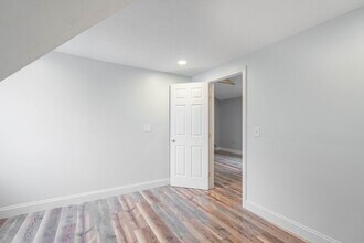 87 Brookfield Rd in Charlton, MA - Building Photo - Building Photo