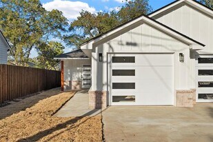 1105 N 11th St in Waco, TX - Building Photo