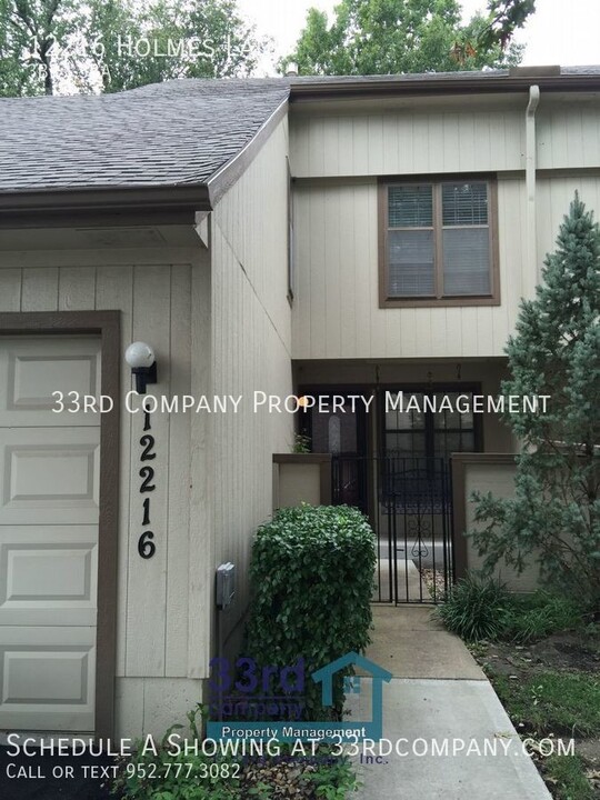 12216 Holmes Ln Photo