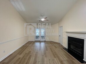 948 Greystone Ct in Macon, GA - Building Photo - Building Photo