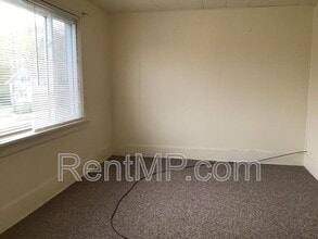 703 E Chippewa St in Mt. Pleasant, MI - Building Photo - Building Photo