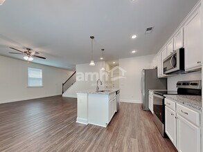 1843 Produce Ln in Johns Island, SC - Building Photo - Building Photo