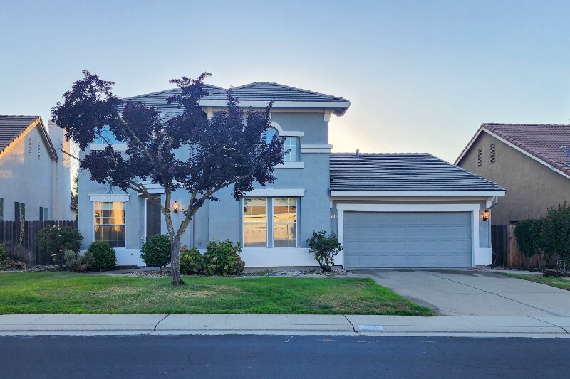 5338 Brookfield Cir in Rocklin, CA - Building Photo