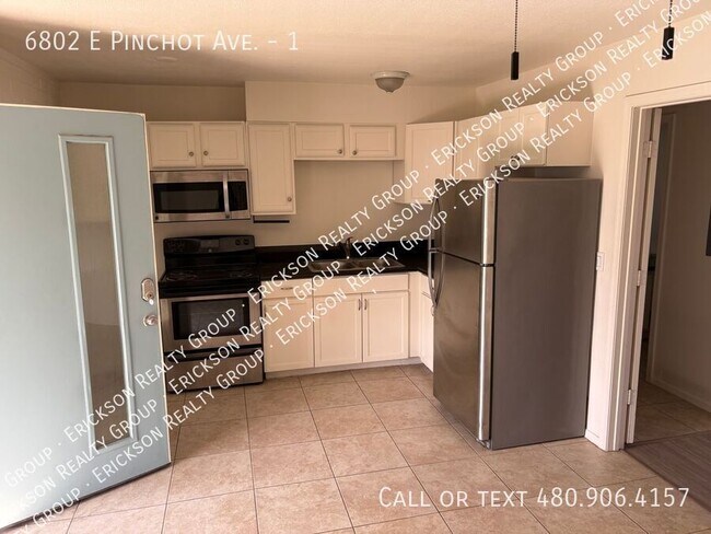 6802 E Pinchot Ave in Scottsdale, AZ - Building Photo - Building Photo