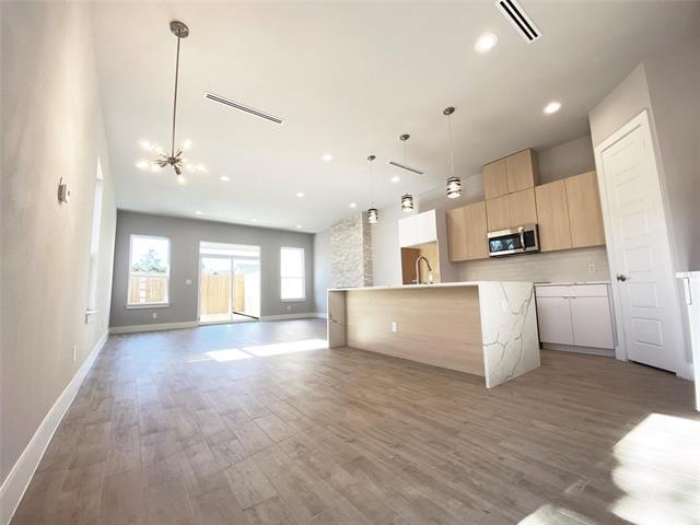 2603 Crossman Ave in Dallas, TX - Building Photo - Building Photo