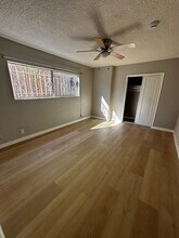 533 W. 75th Street in Los Angeles, CA - Building Photo - Interior Photo