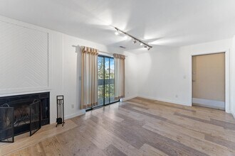 1650 Upper Ironhorse Loop, Unit I-4 in Park City, UT - Foto de edificio - Building Photo