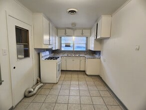 2430 Highland Ave in Shreveport, LA - Building Photo - Building Photo