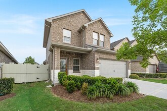 16868 Pink Wintergreen Dr in Conroe, TX - Foto de edificio - Building Photo