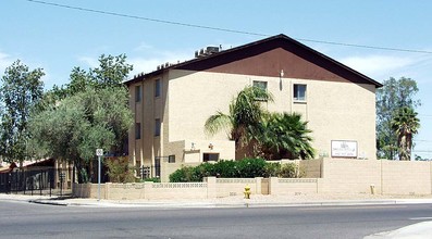 Hatcher Heights in Phoenix, AZ - Building Photo - Building Photo