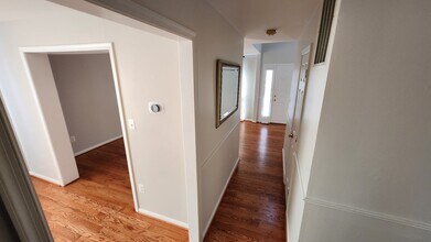 13005 Bressler Way in Upper Marlboro, MD - Foto de edificio - Building Photo