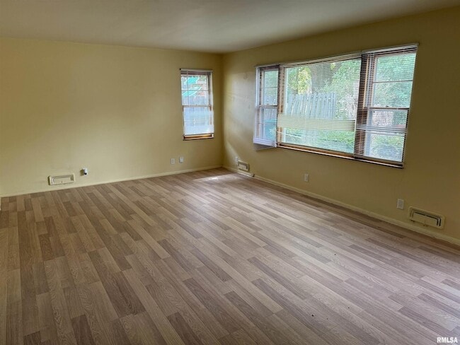 2944 S 5th St in Southern View, IL - Building Photo - Building Photo