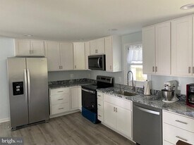 6227 Dalrymple Rd in Chesapeake Beach, MD - Building Photo