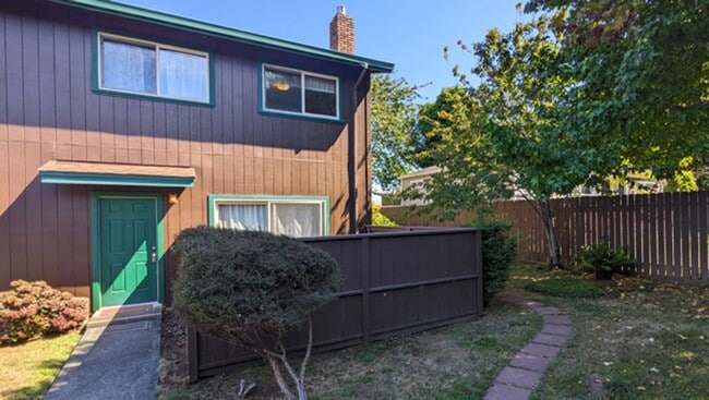 property at 931 Hill St