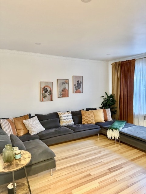 property at 4838 Isabella Av