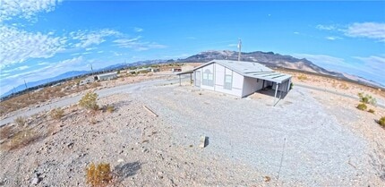 6420 Wedgewood St in Pahrump, NV - Building Photo - Building Photo