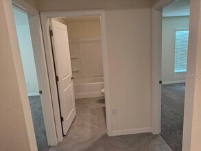 8189 County Line Rd in Spring Hill, FL - Building Photo - Building Photo