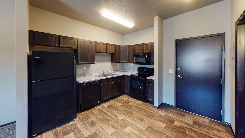 Windcrest Village Apartments & Townhomes Spencer, IA Apartments