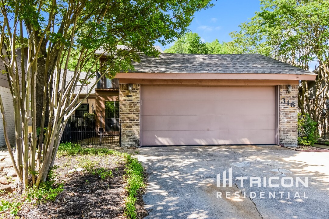 316 Columbia Dr in Rockwall, TX - Building Photo