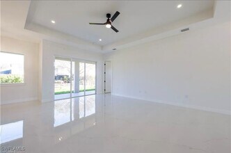 2000 Curry Ave N in Lehigh Acres, FL - Building Photo - Building Photo