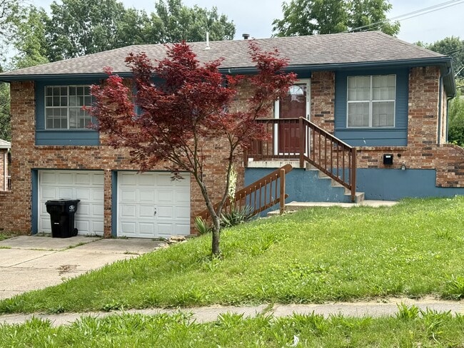 property at 16913 E 35th Terrace S