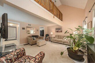 128 Newton Rd in Plaistow, NH - Building Photo - Building Photo