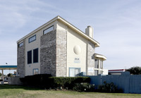 Buckingham Court Apartments in Garland, TX - Building Photo - Building Photo