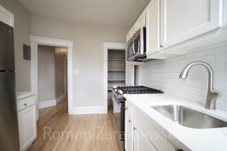 58 Gardner St in Boston, MA - Foto de edificio - Building Photo