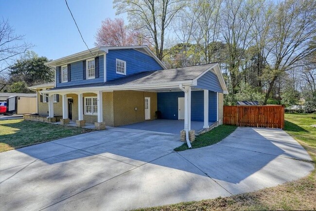2299 Tuxedo Dr S E in Marietta, GA - Building Photo - Building Photo