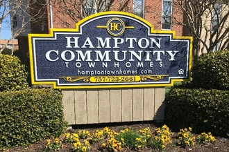 Hampton Community Townhomes in Hampton, VA - Foto de edificio - Building Photo