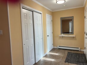 24 Alice Ct in East Rockaway, NY - Building Photo - Building Photo