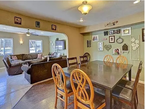 8326 Elkhorn St in Lemon Grove, CA - Foto de edificio