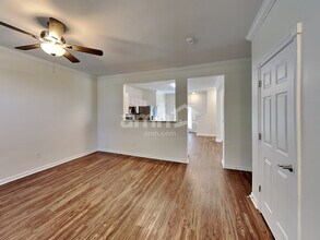 4622 Haley Way in Grove City, OH - Foto de edificio - Building Photo