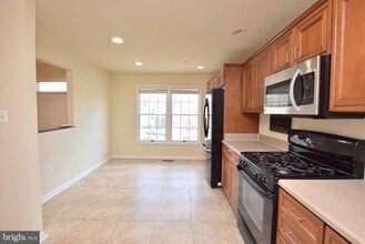 7919 Blue Gray Cir in Manassas, VA - Building Photo - Building Photo