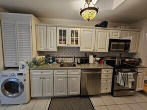 924 Willow Ave in Hoboken, NJ - Building Photo - Building Photo