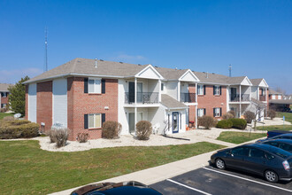 Crystal Glen in Findlay, OH - Building Photo - Primary Photo