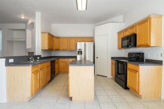 11911 Belle Ct in Pinehurst, TX - Building Photo - Building Photo