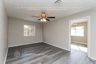 3718 E Gelding Dr in Phoenix, AZ - Building Photo - Building Photo
