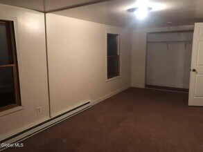11 Chatham St in Nassau, NY - Building Photo - Building Photo