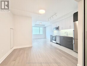 664 Spadina Ave. in Toronto, ON - Building Photo - Building Photo