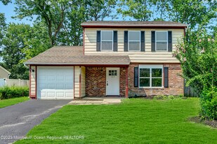 103 Barnegat Blvd in Barnegat Township, NJ - Building Photo