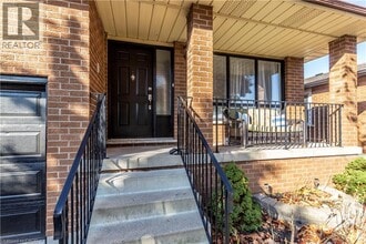 15 Gilcrest St in Hamilton, ON - Building Photo - Building Photo