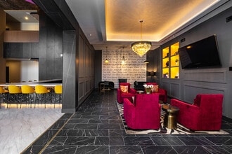Mckenzie in Clayton, MO - Building Photo - Lobby