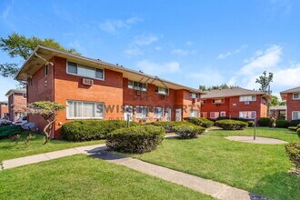 5822 N Meadows Blvd in Columbus, OH - Building Photo - Building Photo