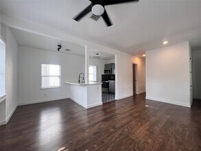 415 Fairview St, Unit 6 in Houston, TX - Building Photo - Building Photo