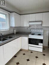 1590 Coram Crescent in Mississauga, ON - Building Photo - Building Photo